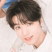 Vương Tuấn Khải/anh cả F1