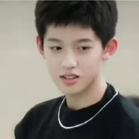 Quan Tuấn Thần /anh cả F4