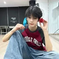 Uông Tuấn Hy /anh hai F4