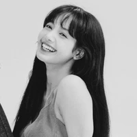 Lalisa Manoban (em)