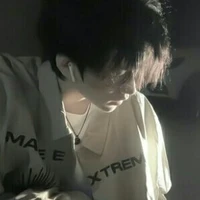 Khương Triết Nam-em trai cô