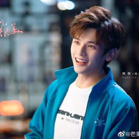 Lục Nhạc_LV