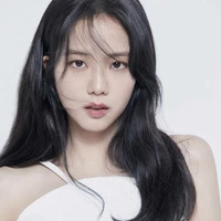 Kim Jisoo ( Chị)