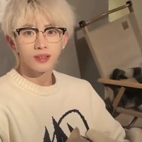 Phúc Thịnh/ trợ lý