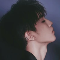 VƯƠNG TUẤN KHẢI