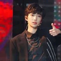 Diệu Dục Thần( anh)