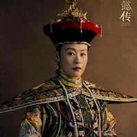 Sùng Khánh Hoàng Thái Hậu - Chân Hoàn