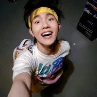 Tác giả siu lì