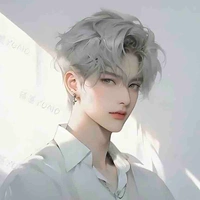 Lý Minh (Vệ công bên cạnh cô)