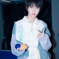 Đồng Vũ Khôn/y/