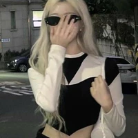 Người Phụ Nữ Lạ