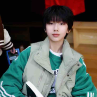 Nhiếp Vĩ Thần 