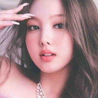 Im Nayeon