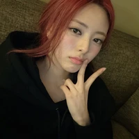 yuna ( cô )