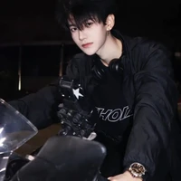 Hắc Thanh Nam(na9/ a 3)