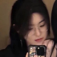 Trần Ngọc Thiên ( bạn cô )