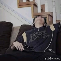 Tác giả iu lè 😘😘