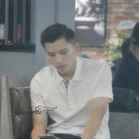 Ti ( cậu ta) 