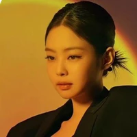 Kim Jennie (Em)