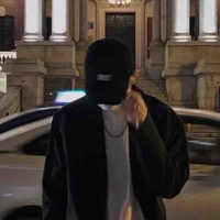 Trình Khang( Anh họ TT)