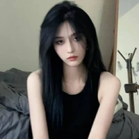 Huỳnh Khánh Ly [ chị ]