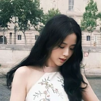 Kim Jisoo_chị gái của Tae
