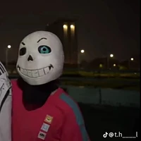 bé Cyan cutii