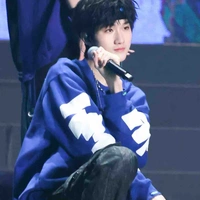 Hoàng Sóc(papa anh)