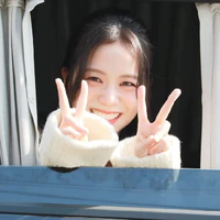 Kim Jisoo - em