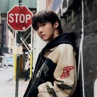 Jung hoseok ( anh )