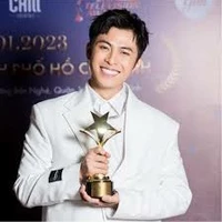 Gin(bạn cô)
