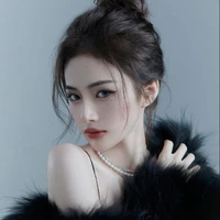 Hoàng Ngọc Ý_ mẹ nu9