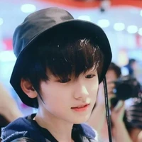 Tống Á Hiên (cậu lúc nhỏ)