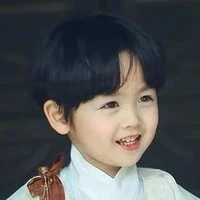 Vương Lâm Lâm * tiểu màn thầu*