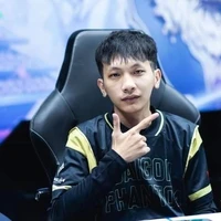 Hoài Nam(red)
