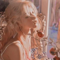 Hồ Hạ Trúc Nhi(bff nu9)