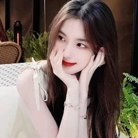 Cháu gái + Lê Huỳnh Mị Vy