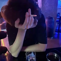 Dạ Tùng Anh(nam9 trong truyện)