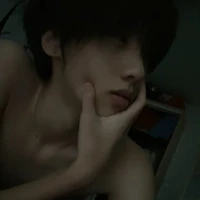 Vương Hàn Nhật(nam9  trong truyện)