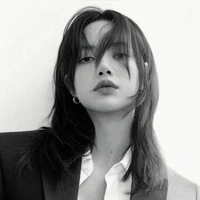 Lalisa Manobal (cô)