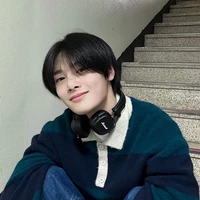 Yang Jeongin / Em