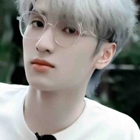 Nghiêm Hạo Tường/con mẹ năm/