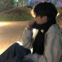 Vũ Thiên Hoàng ( Lục Ca )