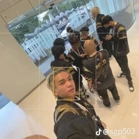 Cả team
