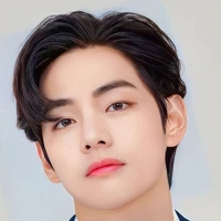 Kim Taehyung ( hắn )