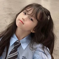 Cô lúc nhỏ