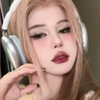 Lee HyNi ( Ả tình nhân)