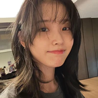 IU(Chị 2 cô)