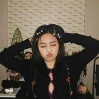 Kim Jennie - Em