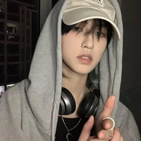 Hoàng Ân Sư Tử/@ahst